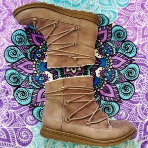 MAD LOVE lace up chukka sherpa bootie